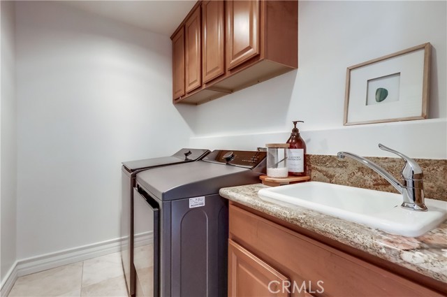 Detail Gallery Image 29 of 53 For 1902 Marshallfield Ln a,  Redondo Beach,  CA 90278 - 4 Beds | 3/1 Baths