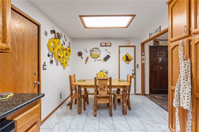 Detail Gallery Image 13 of 28 For 329 Downey Dr, Big Bear City,  CA 92314 - 3 Beds | 1 Baths