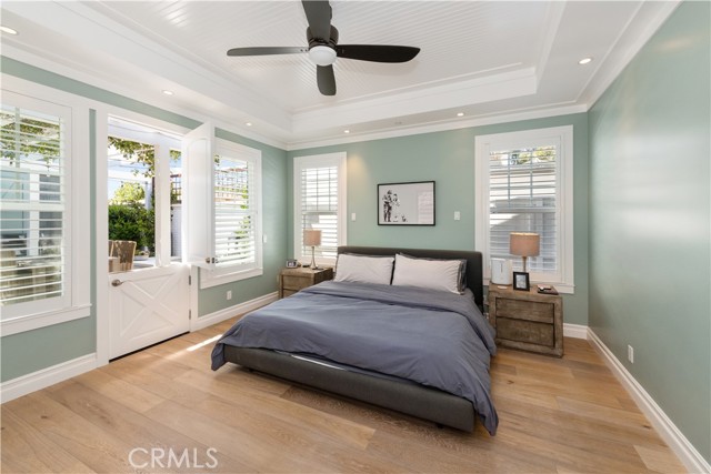 2905 Broad St, Newport Beach CA: https://media.crmls.org/medias/4b1cac88-dbf3-462f-ad1a-a8ef40a7e6a8.jpg