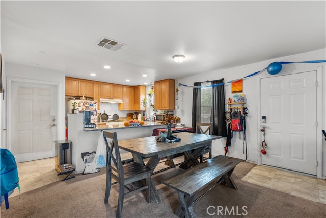 Detail Gallery Image 10 of 25 For 26142 Gravett Pl, Saugus,  CA 91350 - 4 Beds | 3 Baths