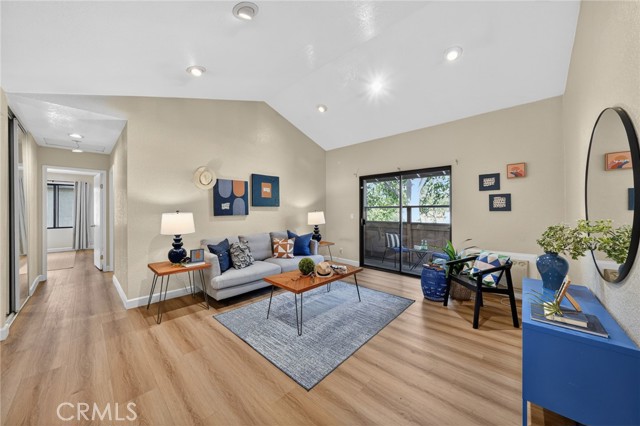 Detail Gallery Image 5 of 38 For 20702 El Toro #16,  Lake Forest,  CA 92630 - 2 Beds | 2 Baths