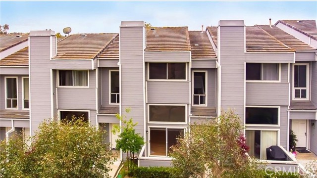 MLS# OC23225396