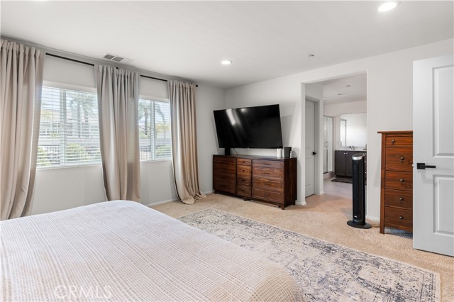 24227 Dusty Trail Way, Menifee CA: https://media.crmls.org/medias/4b1f29e4-d57e-48af-9109-c6fec8cbeb5f.jpg