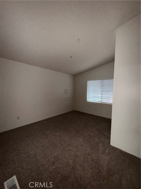 Detail Gallery Image 16 of 19 For 1855 Riverside Dr #128,  Ontario,  CA 91761 - 3 Beds | 2 Baths