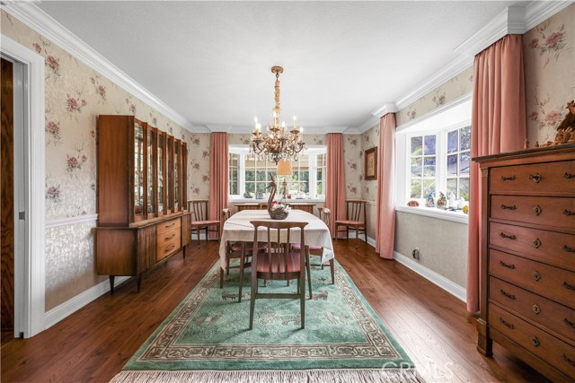 4b1f98e3 F790 4000 96f0 5f053d6327a9