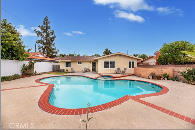 20869 Moonlake Street, Walnut CA: https://media.crmls.org/medias/4b204916-e3bd-42ad-94b1-01acb9c5139c.jpg