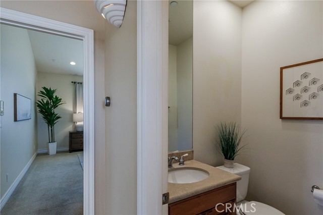 Detail Gallery Image 31 of 46 For 2210 Mathews Ave a,  Redondo Beach,  CA 90278 - 3 Beds | 2/1 Baths