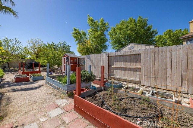Detail Gallery Image 35 of 38 For 44220 62nd St, Lancaster,  CA 93536 - 4 Beds | 2/1 Baths