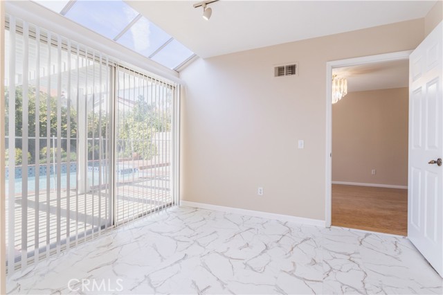 Detail Gallery Image 13 of 34 For 12067 Turtle Springs Ct, Porter Ranch,  CA 91326 - 3 Beds | 2/1 Baths