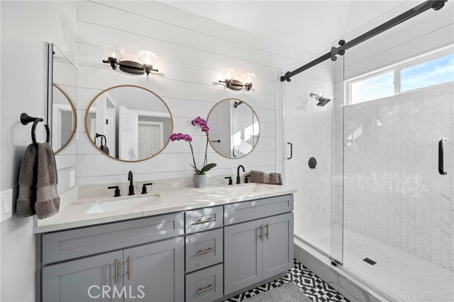 310 18th Street, Huntington Beach CA: https://media.crmls.org/medias/4b25420d-91fd-49c1-9a70-c88defd39150.jpg