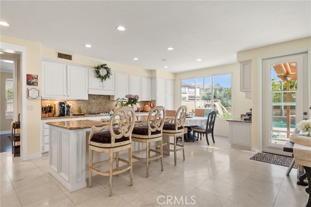 Detail Gallery Image 8 of 36 For 8190 E Hayden Ct, Anaheim Hills,  CA 92808 - 5 Beds | 4/1 Baths