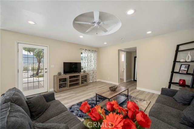 Detail Gallery Image 29 of 66 For 16495 Stevens Ave, Lake Elsinore,  CA 92530 - 3 Beds | 2/1 Baths