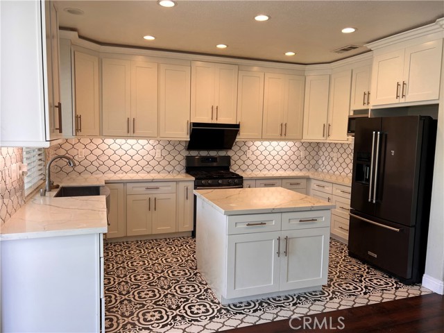 MLS# OC23098249