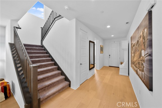 11298 Finders Court, Corona CA: https://media.crmls.org/medias/4b27f47b-e5ef-4986-9d27-98be5b1442da.jpg