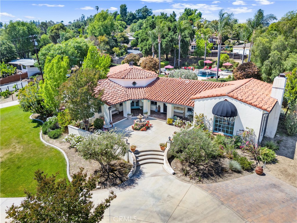 1422 Recado Road