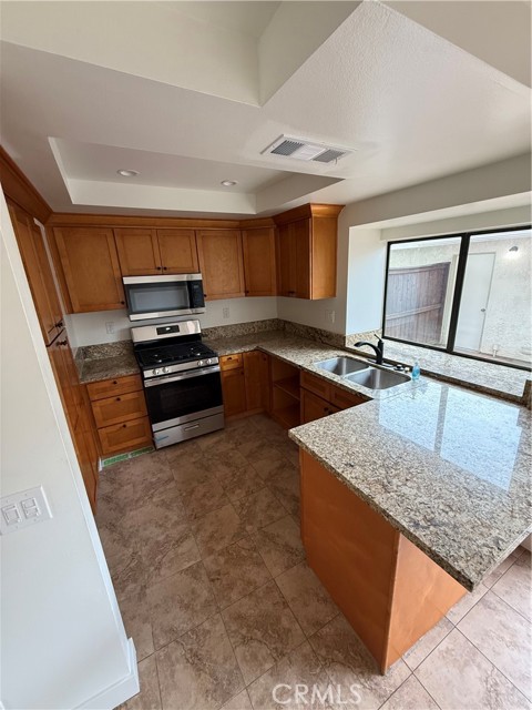 1675 S Diamond Bar Boulevard, Diamond Bar CA: https://media.crmls.org/medias/4b28e2ed-5b34-4086-a01d-ff3ce16fbf28.jpg