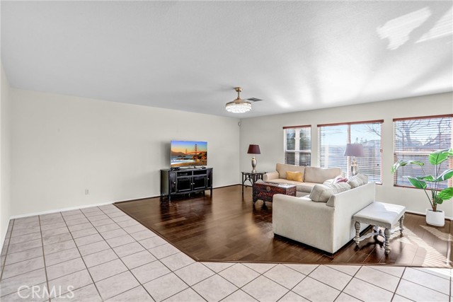 Detail Gallery Image 11 of 66 For 11343 Fulbourn Ct, Rancho Cucamonga,  CA 91730 - 5 Beds | 2/1 Baths