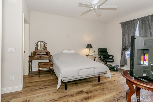 24736 Wooded Vista, West Hills CA: https://media.crmls.org/medias/4b29bcbe-74a9-4457-8c78-a5b2761af73e.jpg