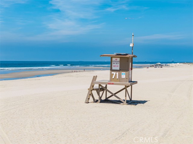 Detail Gallery Image 48 of 48 For 7008 W Oceanfront, Newport Beach,  CA 92663 - 5 Beds | 3/1 Baths