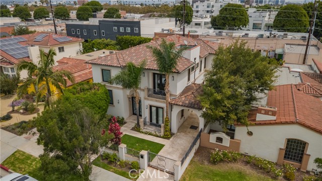 Detail Gallery Image 36 of 39 For 268 S Clark Dr, Beverly Hills,  CA 90211 - 5 Beds | 5/1 Baths