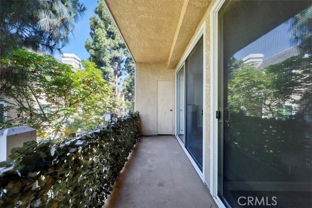 8505 Gulana Avenue, Playa del Rey CA: https://media.crmls.org/medias/4b2a512e-b541-4fe0-972d-5b1a7dd80667.jpg