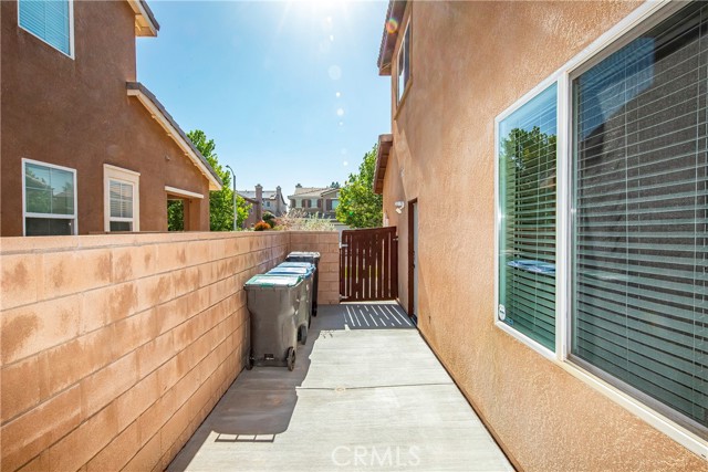Detail Gallery Image 39 of 45 For 44224 Raven Ln, Lancaster,  CA 93536 - 4 Beds | 3 Baths