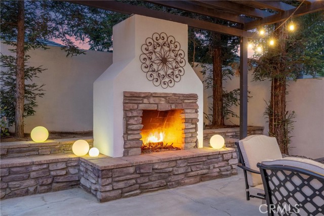 Detail Gallery Image 5 of 55 For 11605 Yarborough, Bakersfield,  CA 93312 - 5 Beds | 2/1 Baths