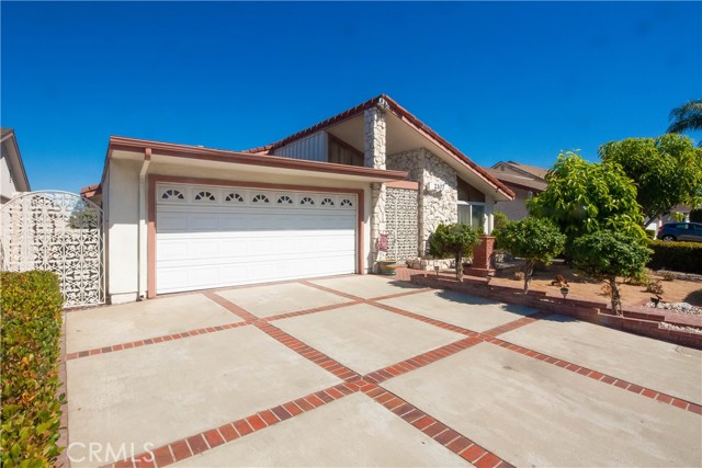 Image 3 for 2107 Del Hollow St, Lakewood, CA 90712