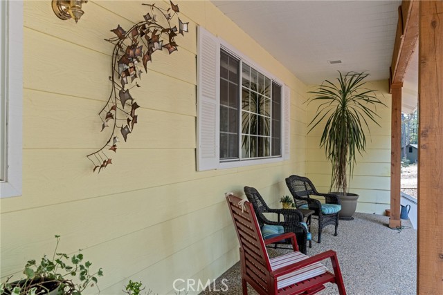 Detail Gallery Image 5 of 75 For 6004 Timber Ridge Dr, Magalia,  CA 95954 - 3 Beds | 2/1 Baths