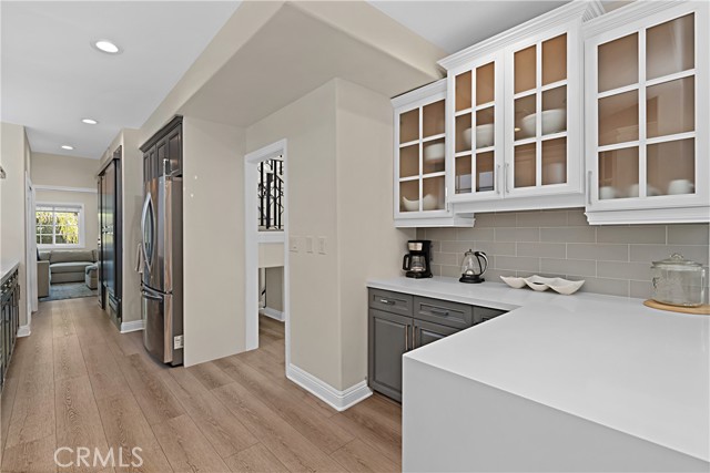 Detail Gallery Image 10 of 37 For 21047 Dumetz Rd, Woodland Hills,  CA 91364 - 4 Beds | 5 Baths