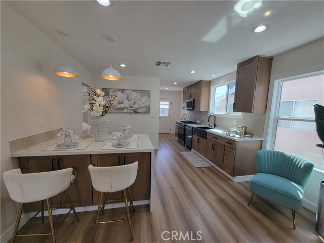 Detail Gallery Image 6 of 36 For 3140 Golden, Long Beach,  CA 90806 - 3 Beds | 1 Baths