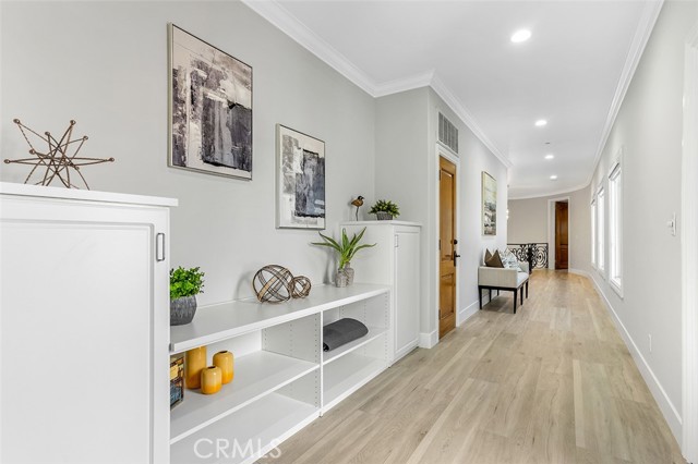 Detail Gallery Image 39 of 74 For 508 Westminster Ave, Newport Beach,  CA 92663 - 5 Beds | 5/1 Baths