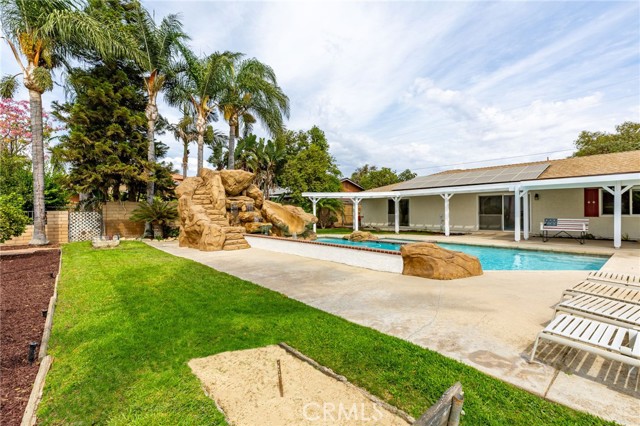 4795 Bain Street, Jurupa Valley CA: https://media.crmls.org/medias/4b2b8852-c869-4633-8192-1652c6532eef.jpg