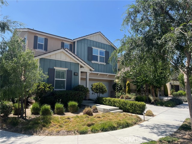 3996 S Somerston Way, Ontario CA: https://media.crmls.org/medias/4b2badf2-de1c-4399-afb0-a531739646d2.jpg