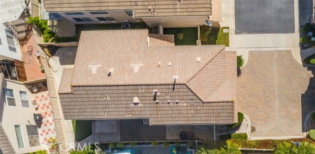 4b2e331f E0a5 4870 977b 3ac851a19a14