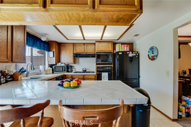 2855 Piedmont Drive, Highland CA: https://media.crmls.org/medias/4b2e7a3a-ef6f-441e-b102-e147ee382a7c.jpg