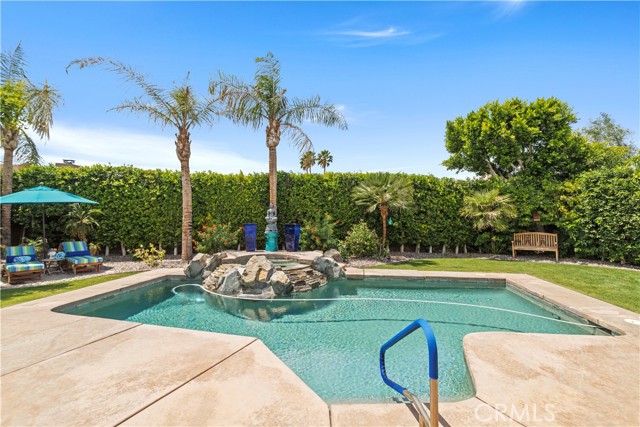 79 Sedona Court, Palm Desert CA: https://media.crmls.org/medias/4b2ee31a-239f-4157-938f-78f4e5ae9436.jpg