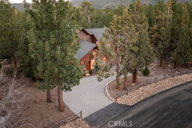 Detail Gallery Image 8 of 67 For 1046 Heritage, Big Bear City,  CA 92314 - 5 Beds | 4/1 Baths