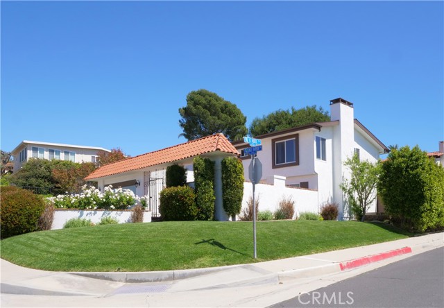 6760 Kings Harbor Drive, Rancho Palos Verdes, California 90275, 5 Bedrooms Bedrooms, ,2 BathroomsBathrooms,Residential,Sold,Kings Harbor,PV22081232