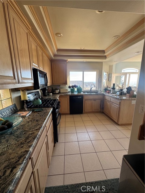 Detail Gallery Image 10 of 19 For 429 Croyden Ln, Cambria,  CA 93428 - 3 Beds | 3 Baths