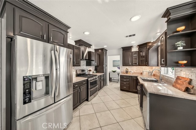 Detail Gallery Image 7 of 36 For 17760 Calle Barcelona, Rowland Heights,  CA 91748 - 4 Beds | 3 Baths