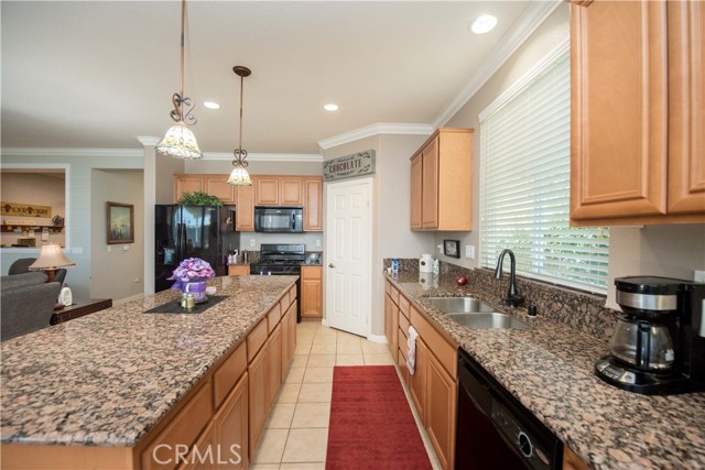 26112 Palm Breeze Lane, Menifee CA: https://media.crmls.org/medias/4b33752f-be72-4e10-b2da-4196e1db020d.jpg