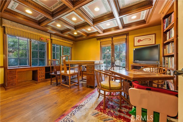Detail Gallery Image 16 of 69 For 2280 S Oak Knoll Ave, San Marino,  CA 91108 - 5 Beds | 7 Baths