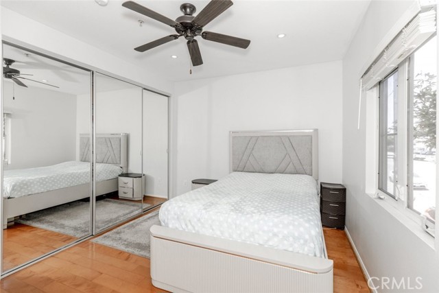 11124 Burbank Boulevard, North Hollywood CA: https://media.crmls.org/medias/4b34c169-5d49-4b35-bbe0-29b3172091bf.jpg