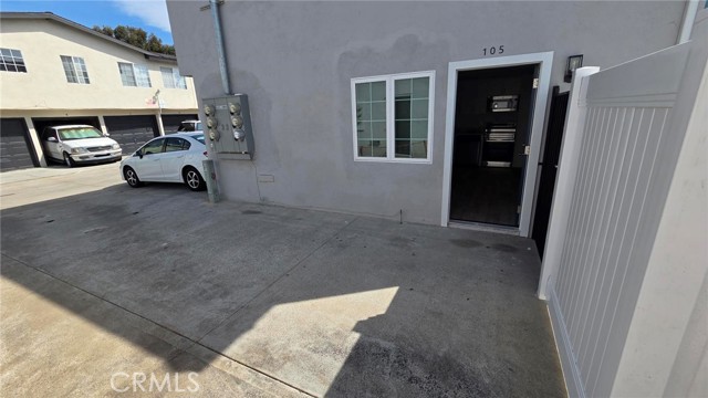 Detail Gallery Image 2 of 8 For 988 El Camino #105,  Costa Mesa,  CA 92626 - 1 Beds | 1 Baths