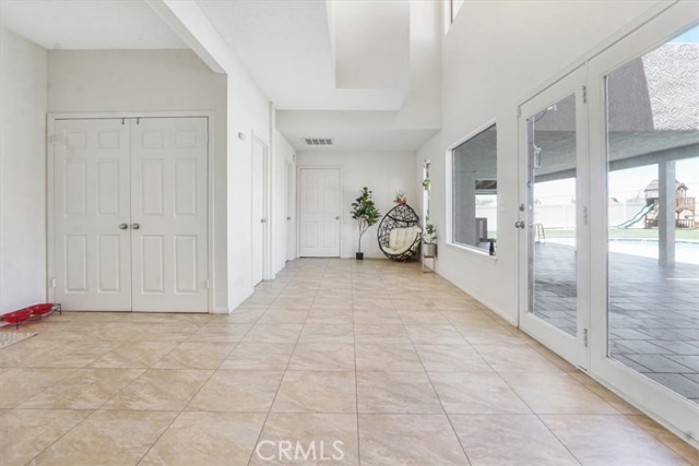 18760 Otomian Road, Apple Valley CA: https://media.crmls.org/medias/4b352639-1f5f-4951-ac89-94962ca262ab.jpg