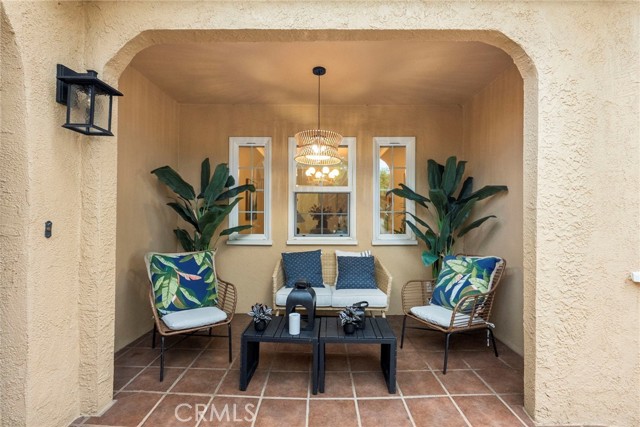 Detail Gallery Image 6 of 46 For 2928 11th, Los Angeles,  CA 90018 - 3 Beds | 2 Baths