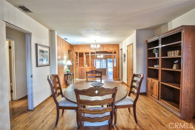 Detail Gallery Image 2 of 25 For 368 Geneva Ave, Claremont,  CA 91711 - 3 Beds | 2 Baths