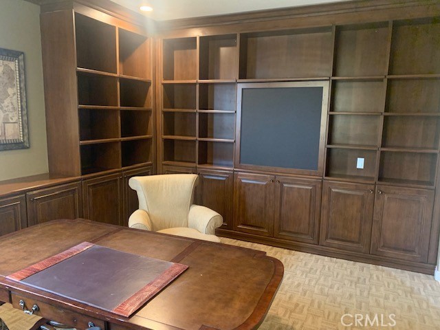 Detail Gallery Image 7 of 48 For 17130 Silver Moon Ct, Riverside,  CA 92503 - 3 Beds | 3/1 Baths