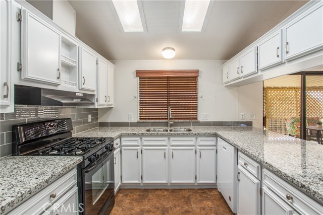 Detail Gallery Image 10 of 33 For 27250 Murrieta Rd #59,  Menifee,  CA 92586 - 2 Beds | 2 Baths